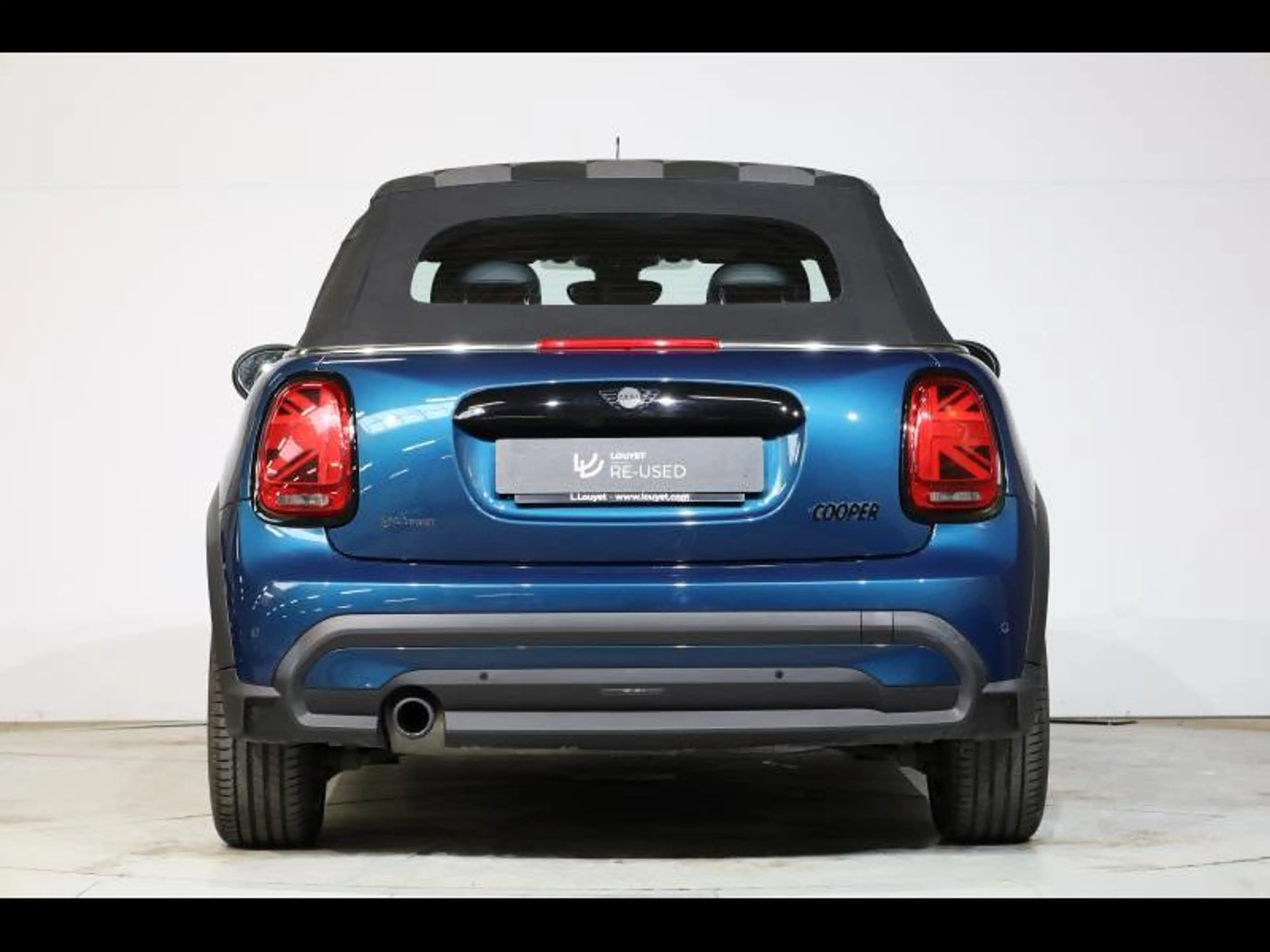 MINI Cooper Cabrio SIDEWALK — photo 13