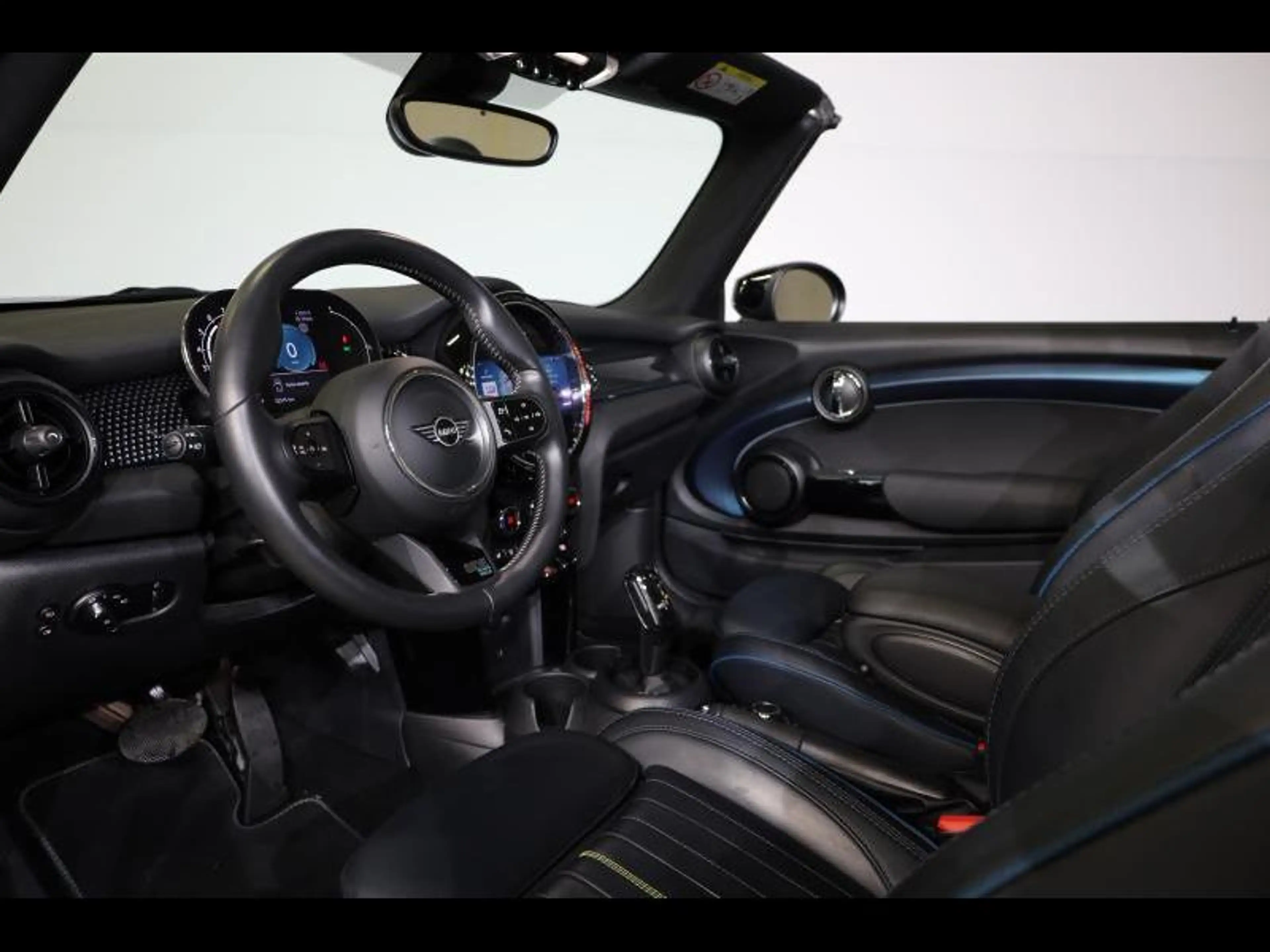 MINI Cooper Cabrio SIDEWALK — photo 7