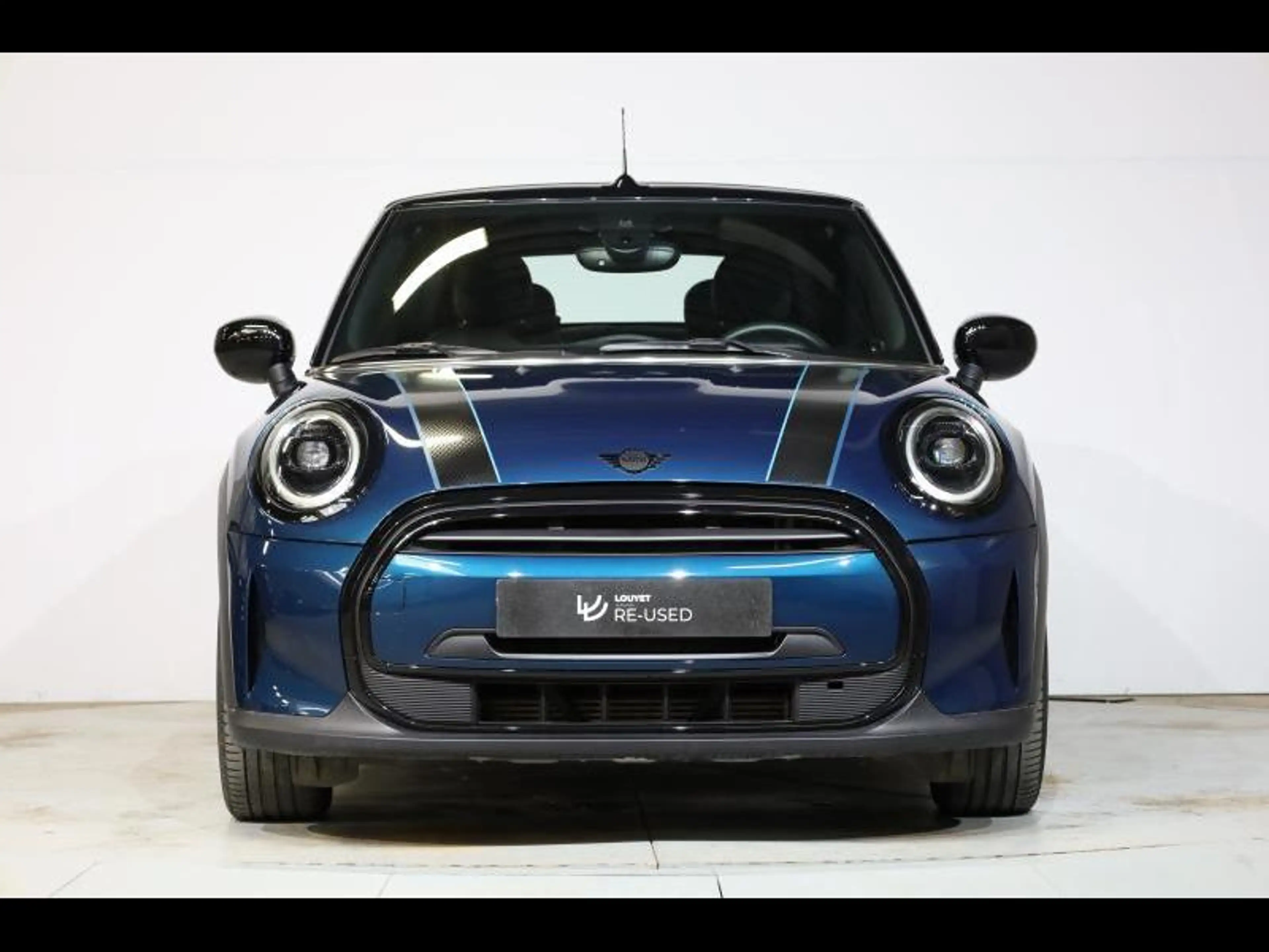 MINI Cooper Cabrio SIDEWALK — photo 11