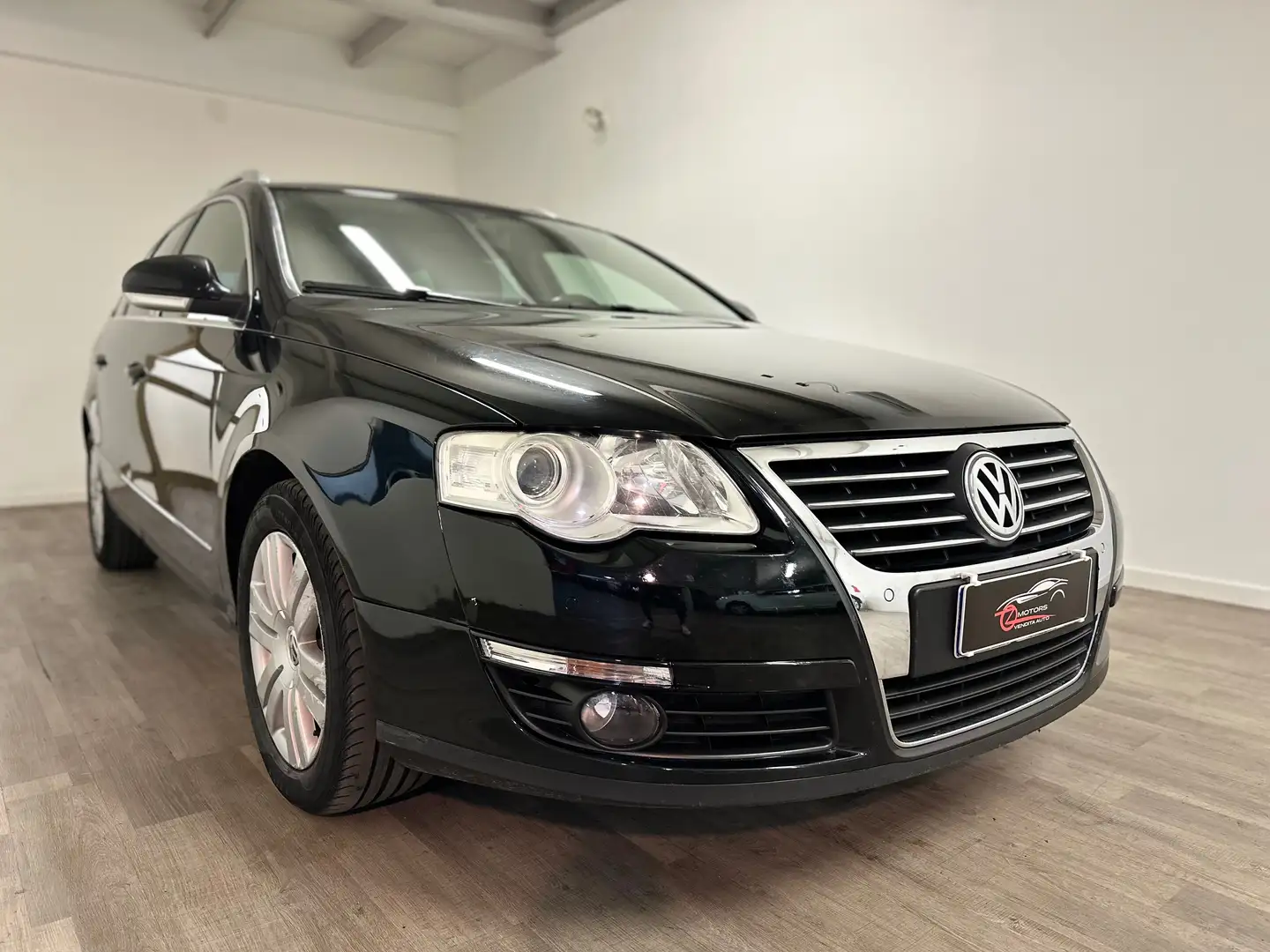 Volkswagen Passat Variant Passat Variant 2.0 tdi Comfortline dsg AUTOMATICA Nero - 2
