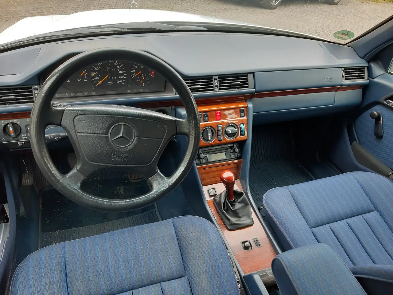 Mercedes-Benz E 220 TE Euro 2 Klima, foto 11