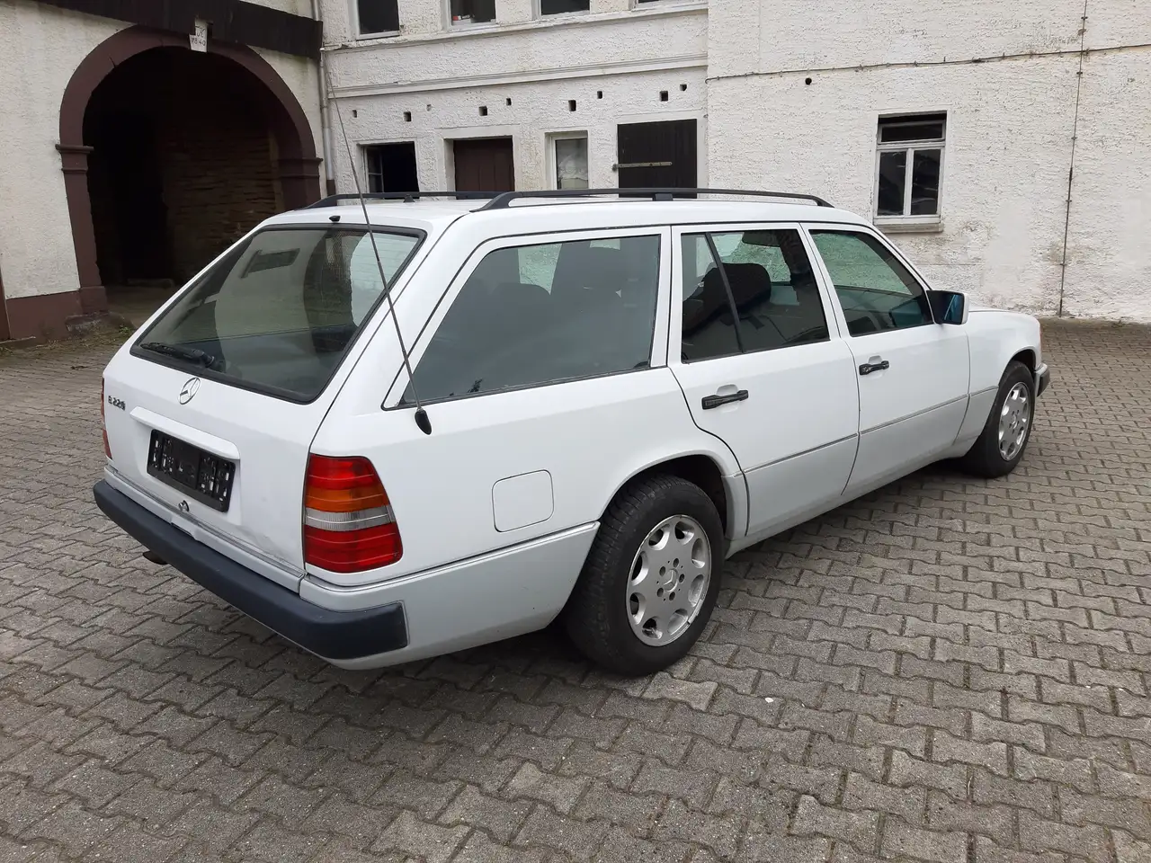 Mercedes-Benz E 220 TE Euro 2 Klima, foto 7