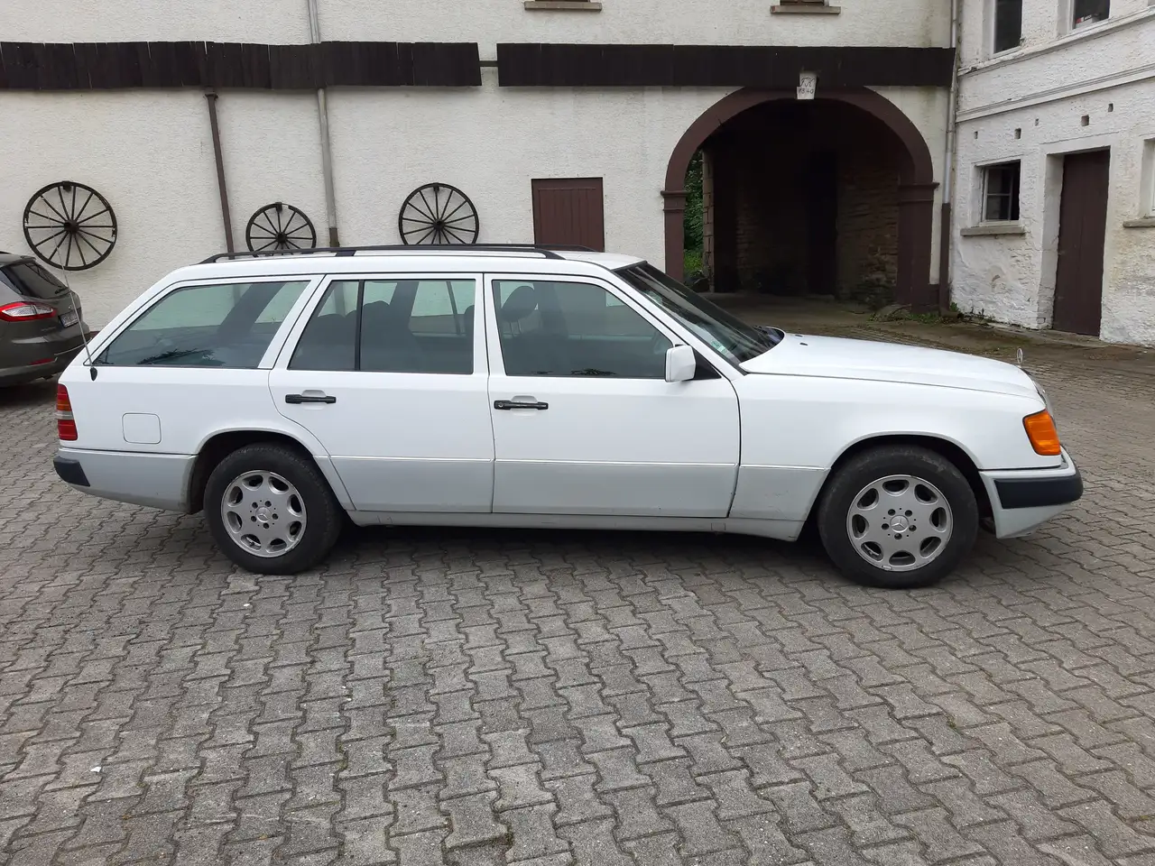 Mercedes-Benz E 220 TE Euro 2 Klima, foto 8