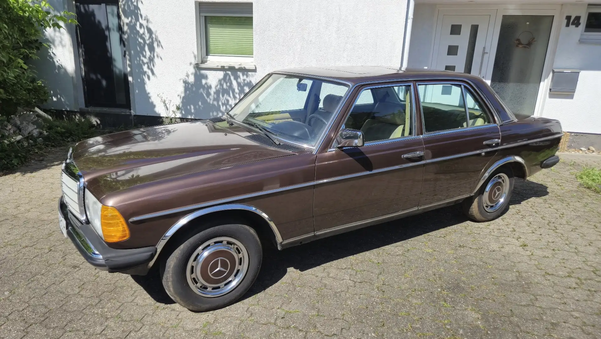Mercedes-Benz 200 2. Hand| Servolenkung| Schiebedach| H-Zulassung Hnědá - 2