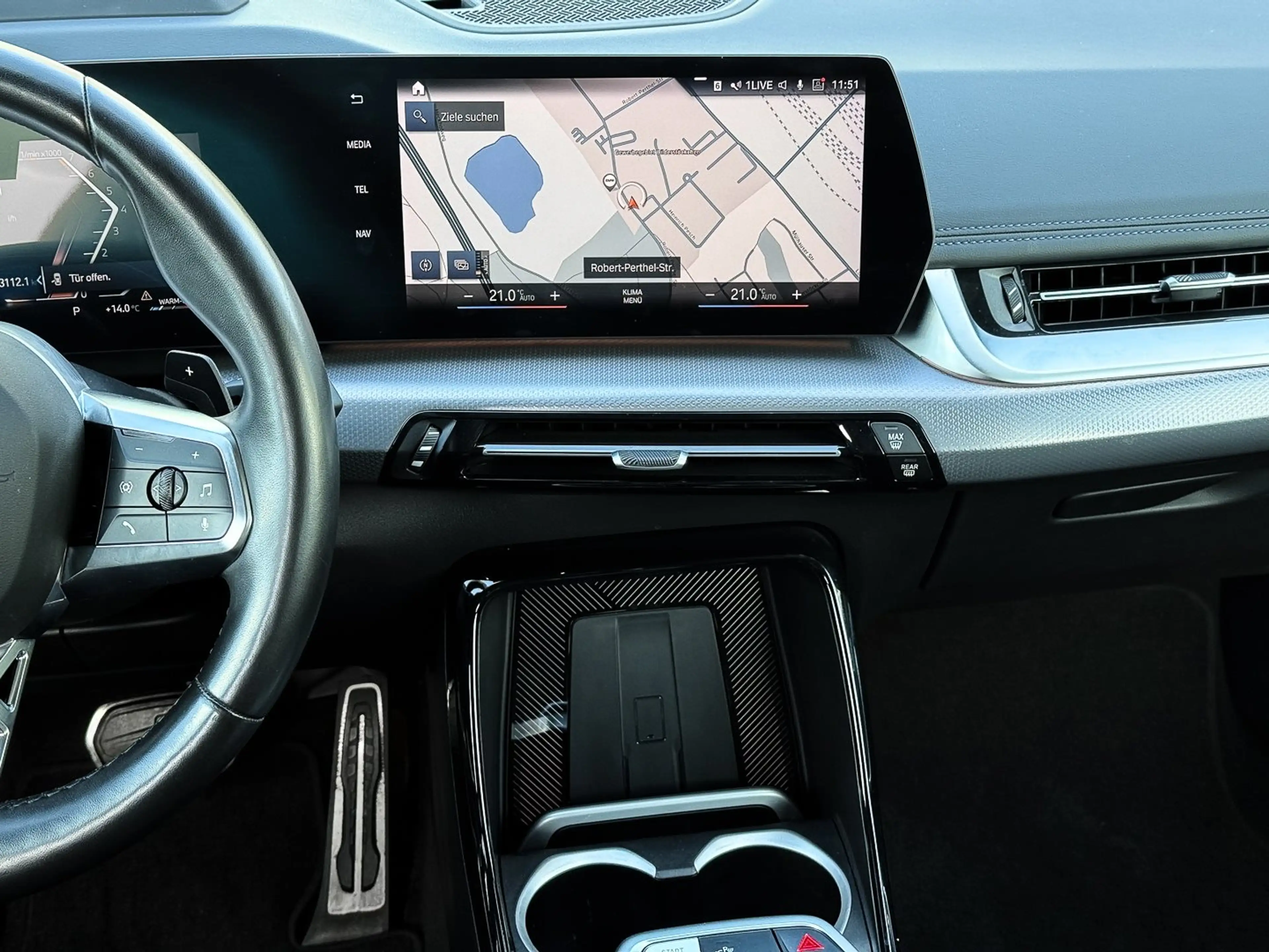 BMW X1 sDrive20i HUD+RFK+NAVI+LED+PDC+V+H — photo 10