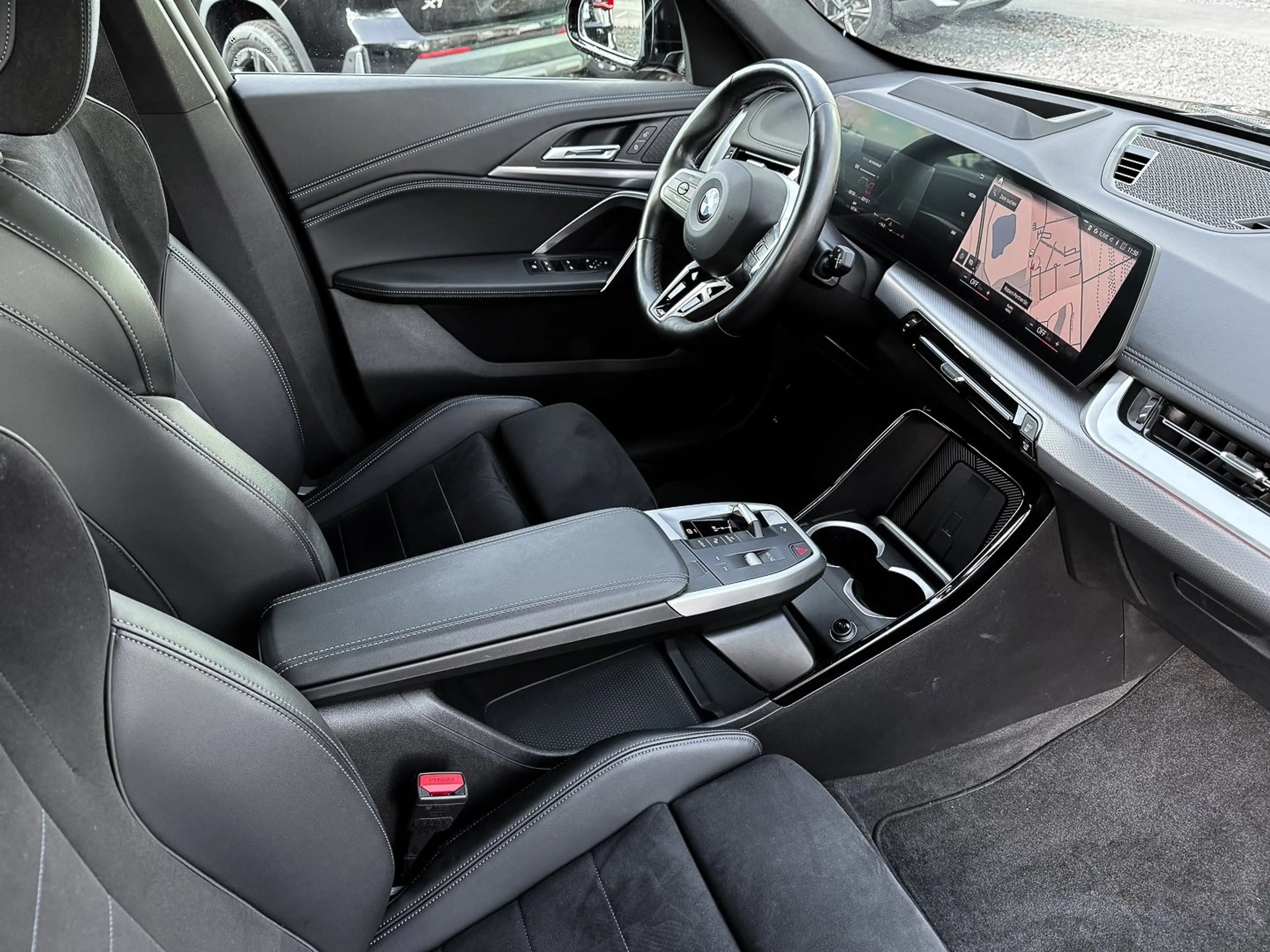 BMW X1 sDrive20i HUD+RFK+NAVI+LED+PDC+V+H — photo 7