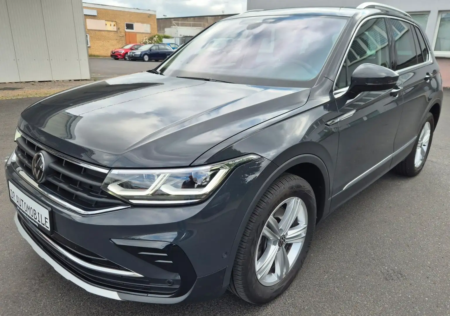 Volkswagen Tiguan Elegance 4Motion Massage ACC Matrix Gris - 1