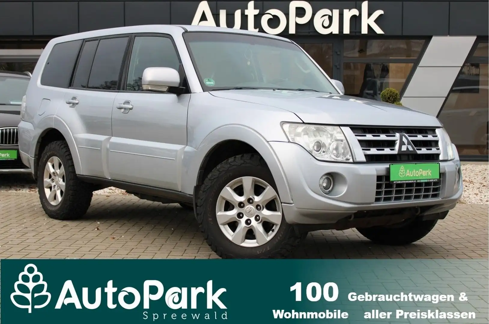 Mitsubishi Pajero 3.2 DI-D Invite Срібний - 1