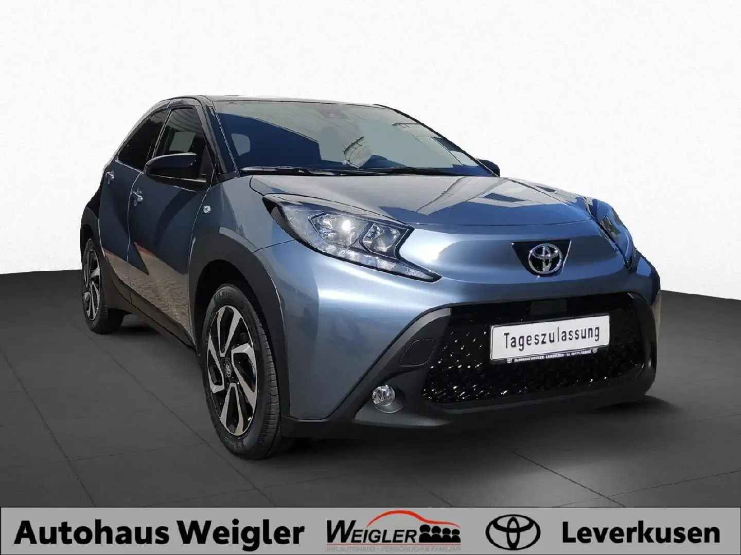 Toyota Aygo X Teamplayer 5-Gang 5-Türer Klima Grau - 2