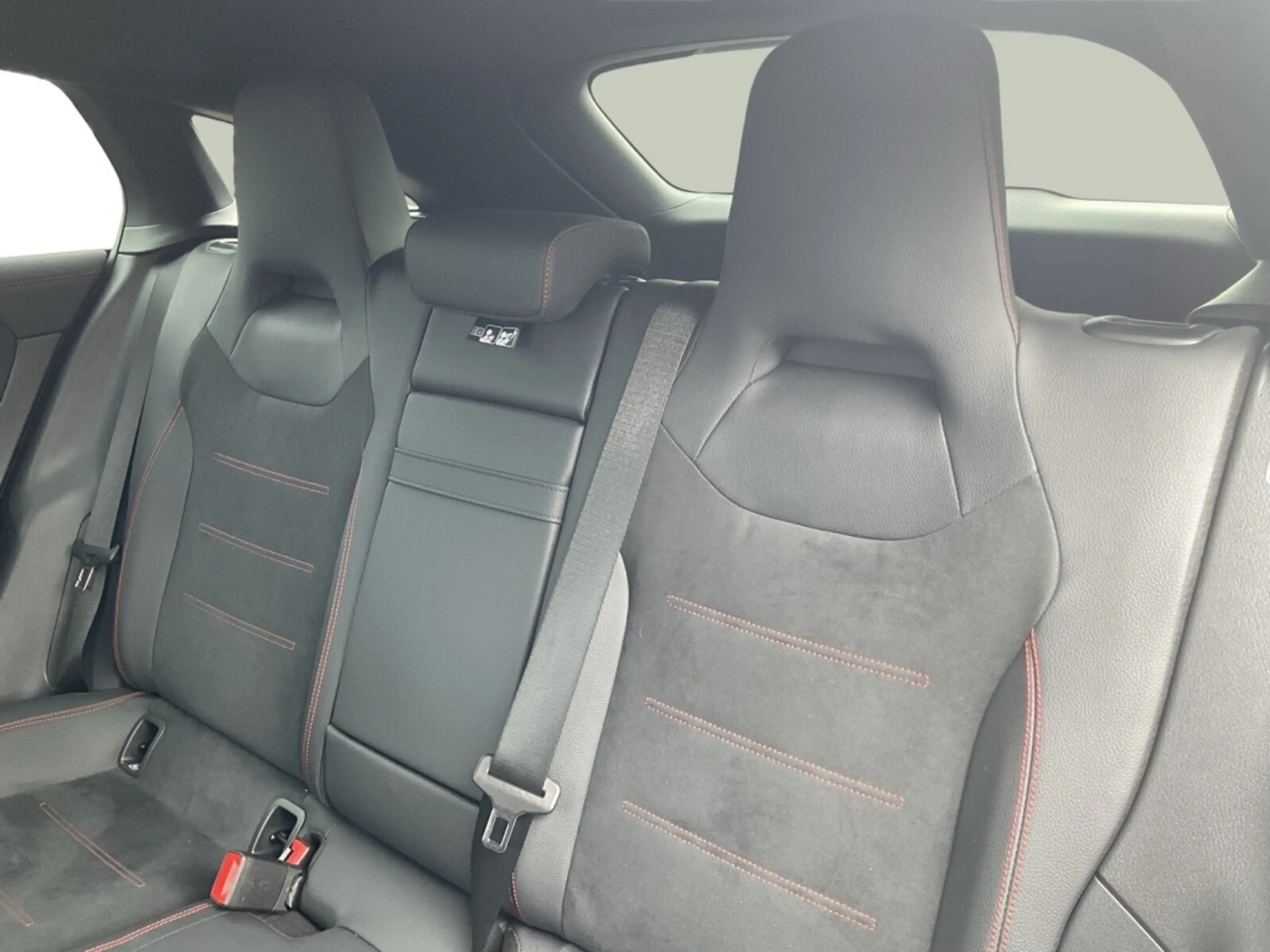 Mercedes-Benz CLA 220 d SB AMG-Line MULTI./KEYL./WP/360/SHZ/CP — photo 14