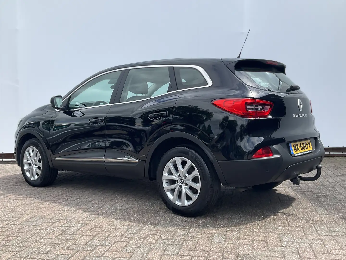 Renault Kadjar 1.5 dCi Intens Automaat Navi Clima Cruise Trekhaak Zwart - 2