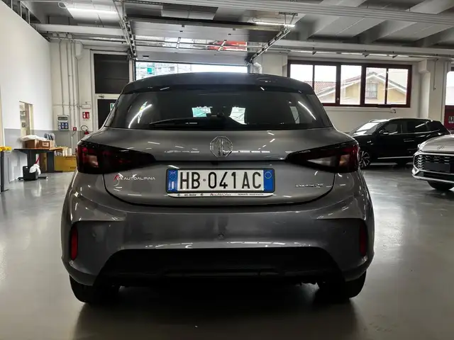 MG MG3 view 8