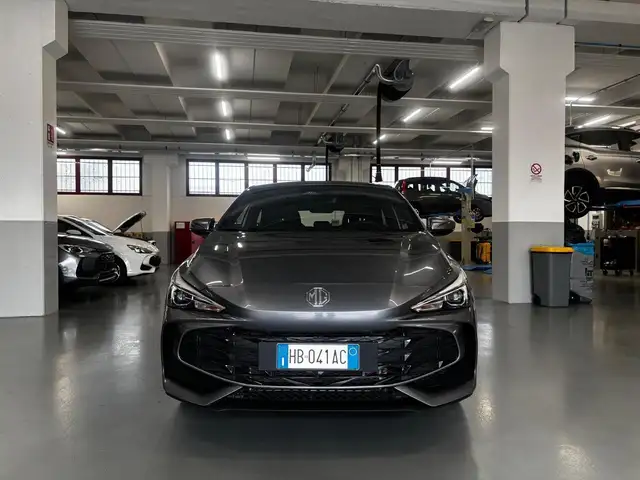 MG MG3 view 2
