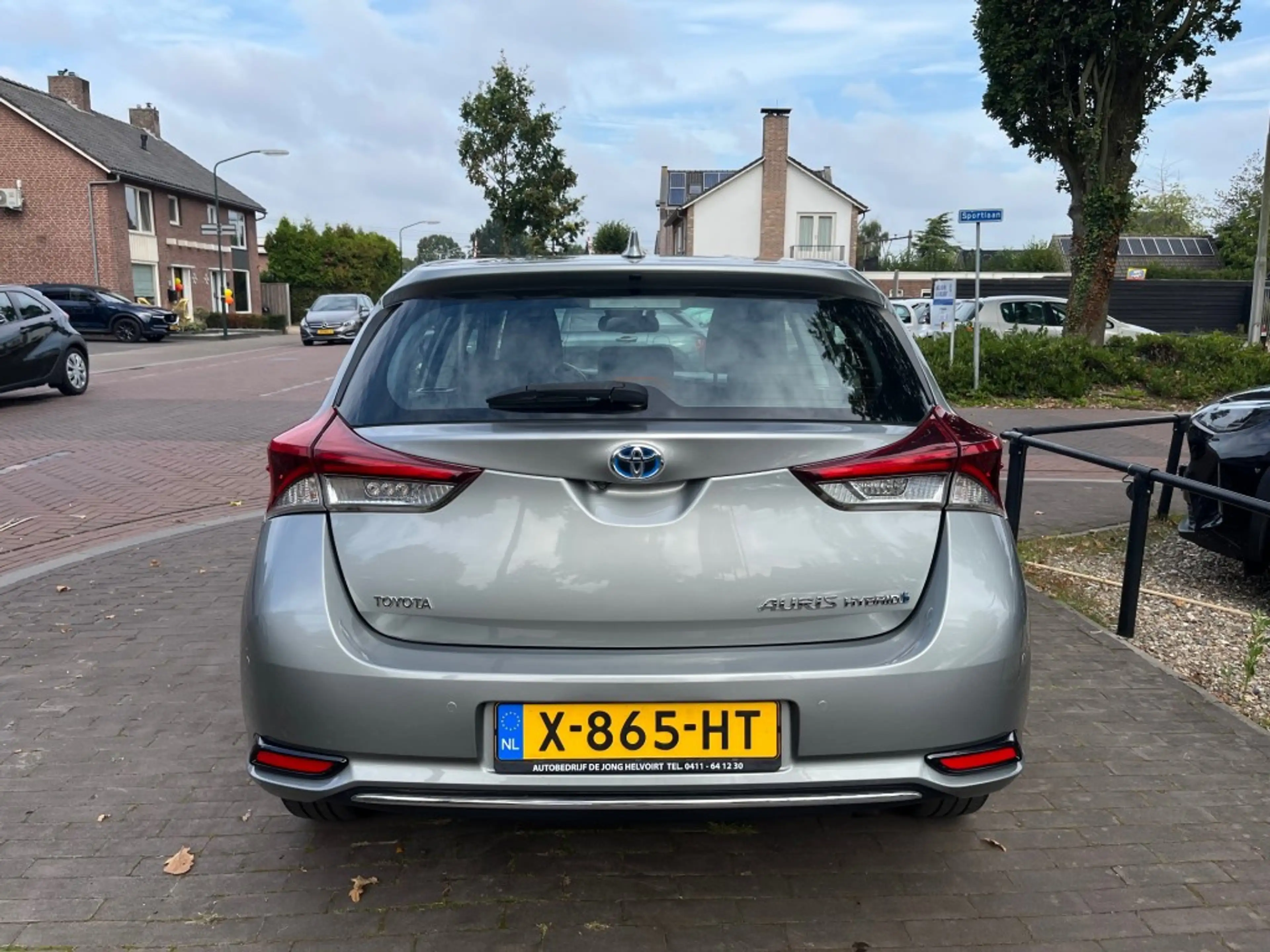 Toyota Auris 1.8 HYBRID AUTOMAAT / NAVI / CAMERA / DAB / CRUISE — photo 5