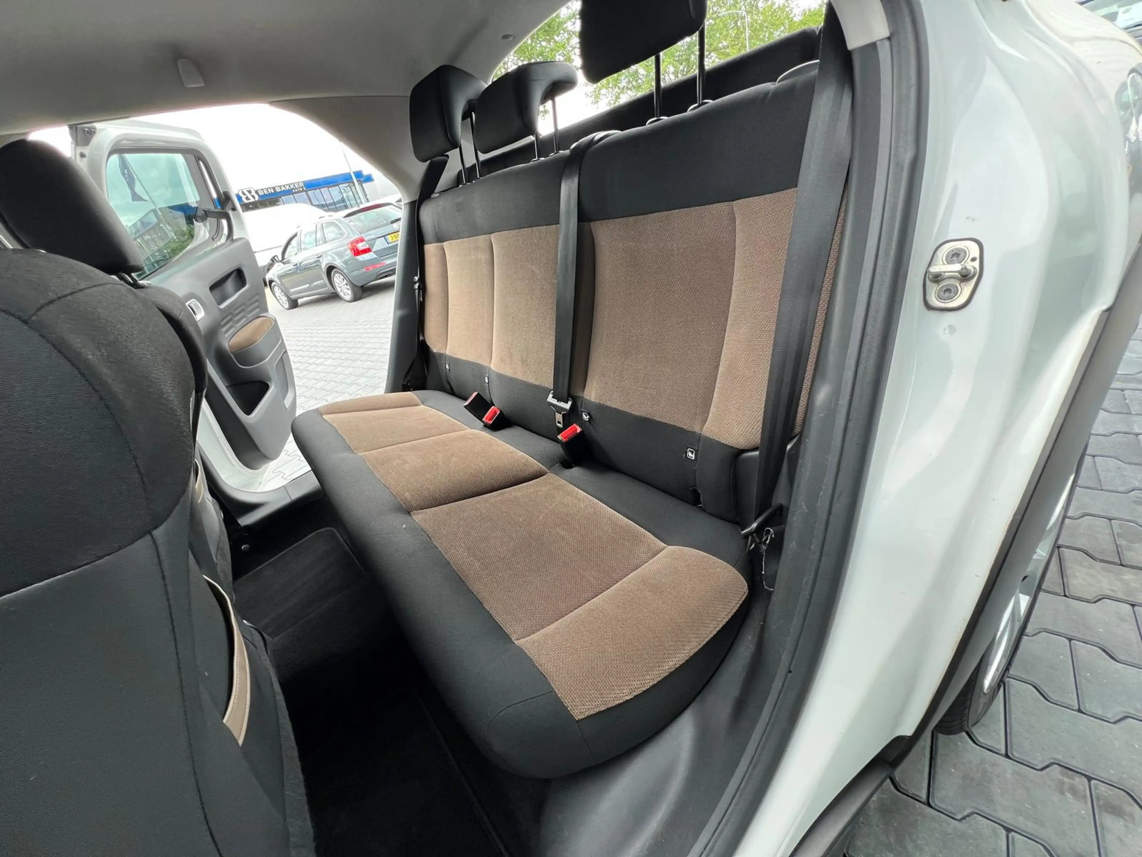 Citroen C4 Cactus 1.2 E-VTi FEEL 5DRS AUTOMAAT APK — photo 12