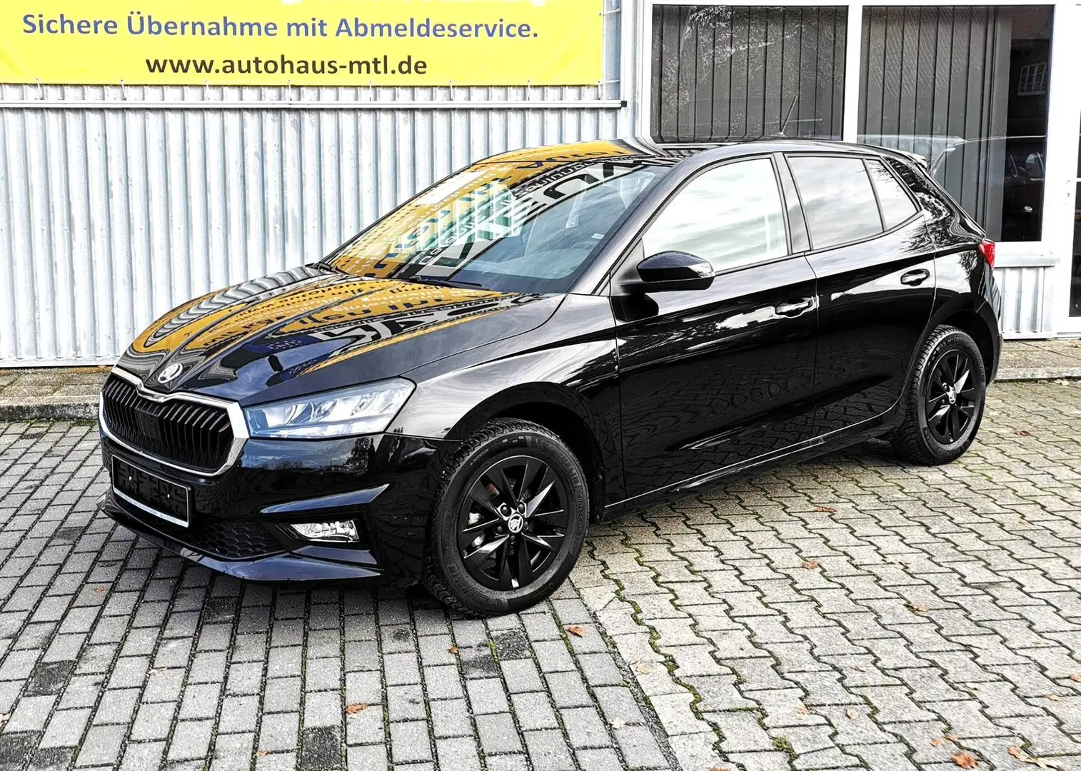Skoda Fabia 1.0l MPI 59kW AMBITION AHK APP-Connect SHZ Schwarz - 1