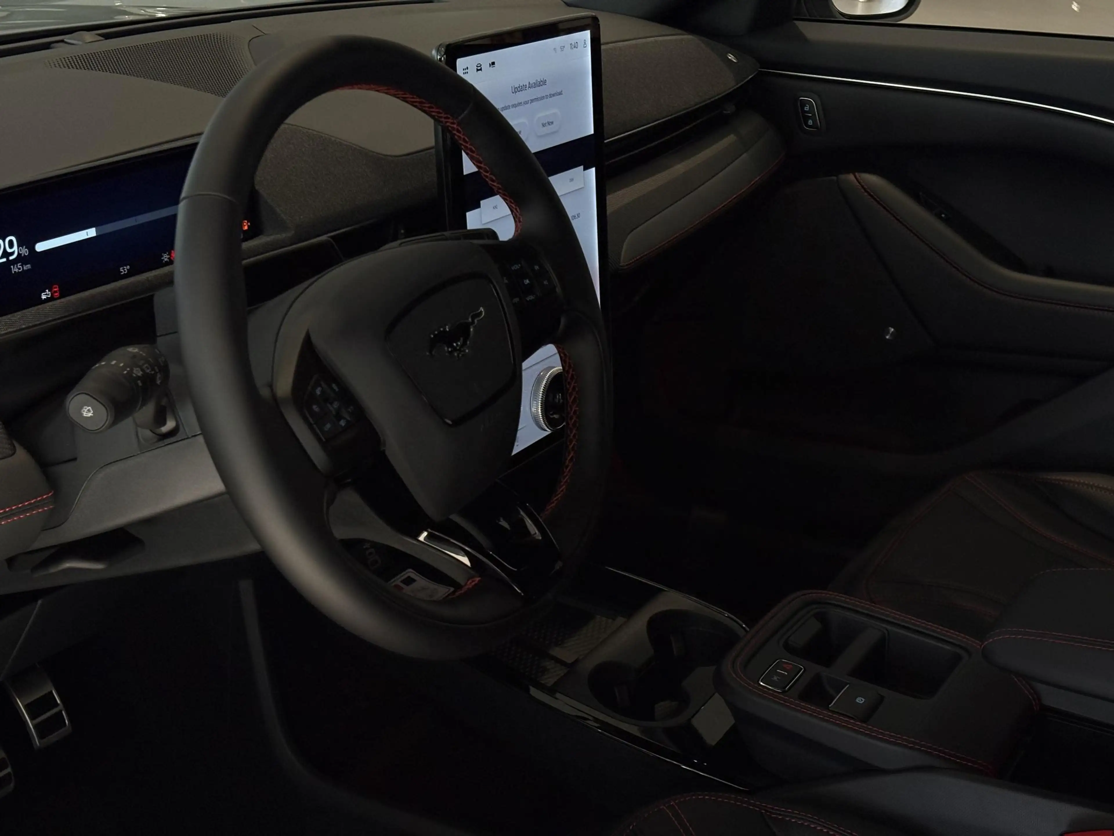Ford Mustang Mach-E Extended Premium RWD 88 kWh — photo 12