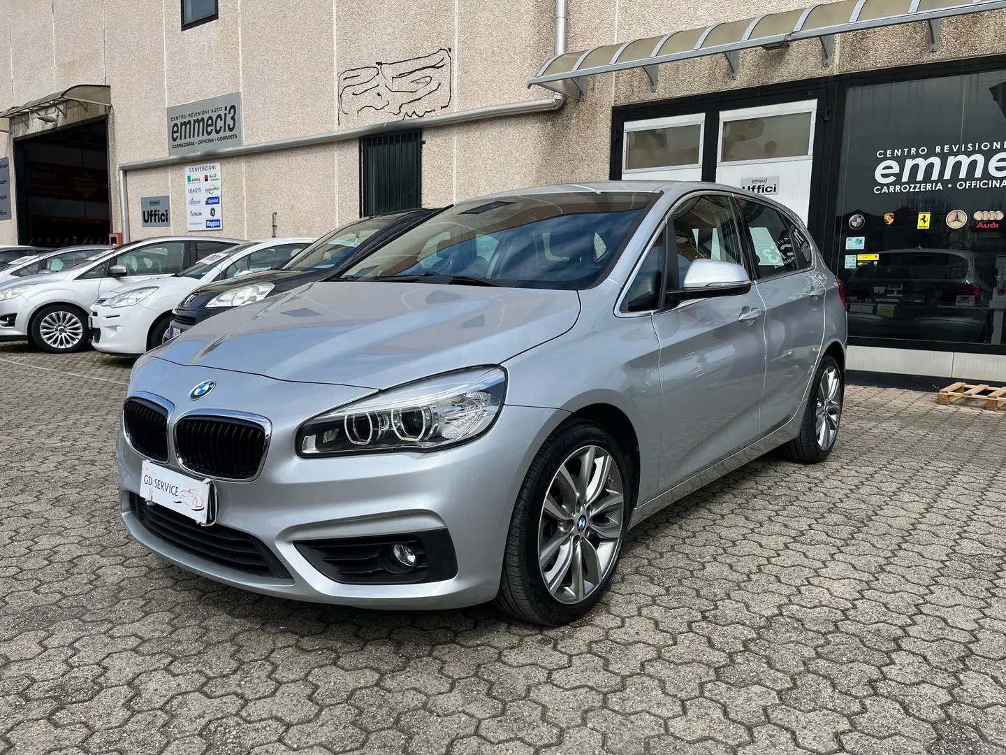 BMW 216 Active Tourer Luxury automatica - EURO 6B Stříbrná - 1