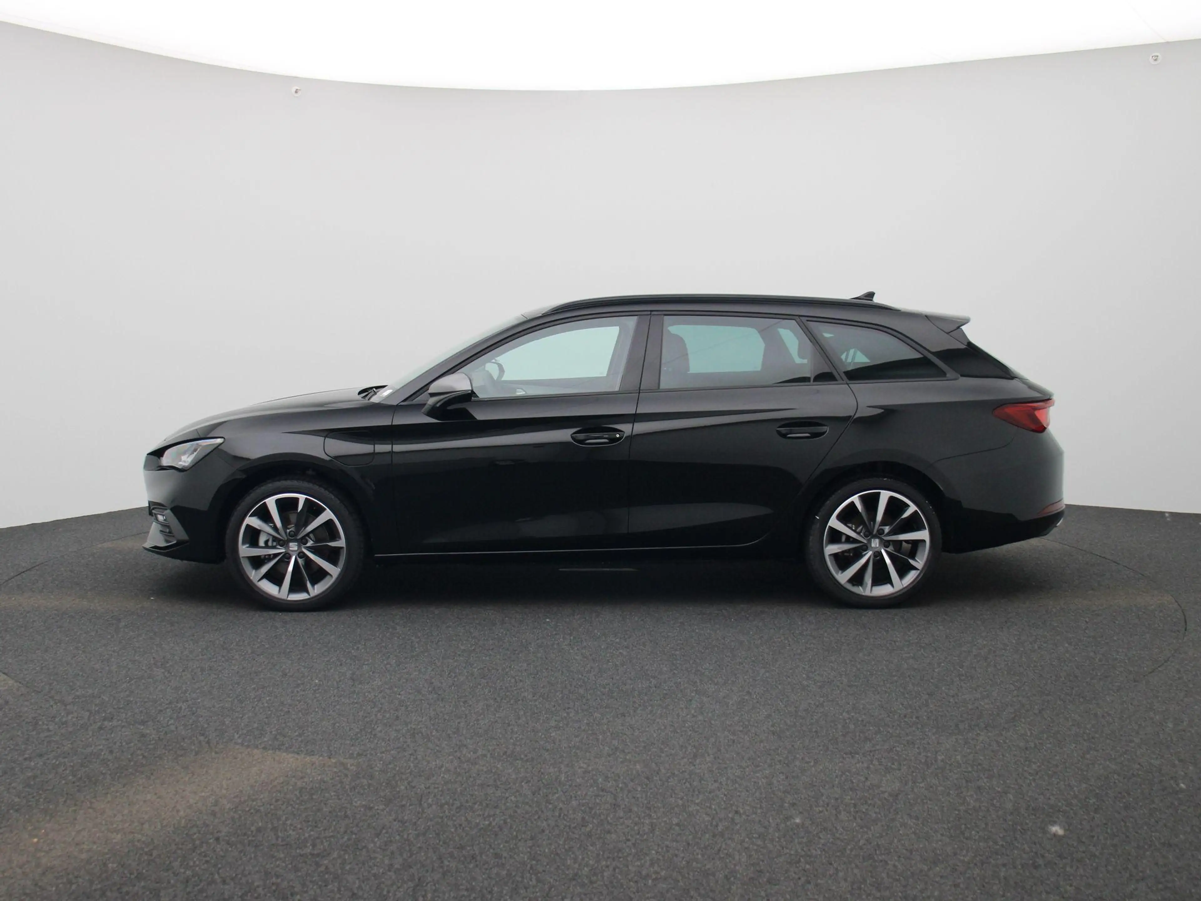 SEAT Leon e-Hybrid Sportstourer 1.5 TSI FR Business 204 PK | Automaat — photo 4