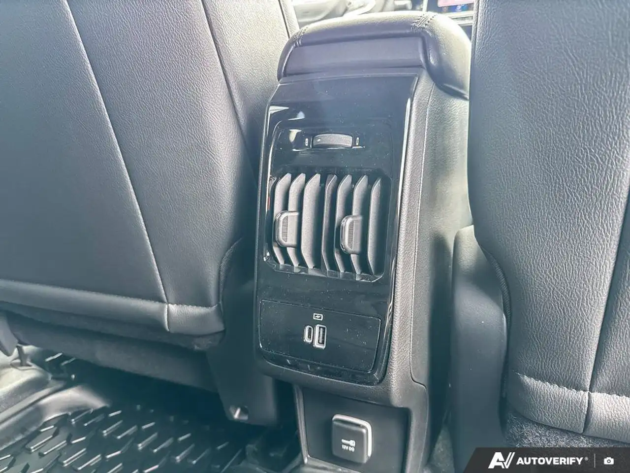 Jeep Compass снимка Jeep Compass