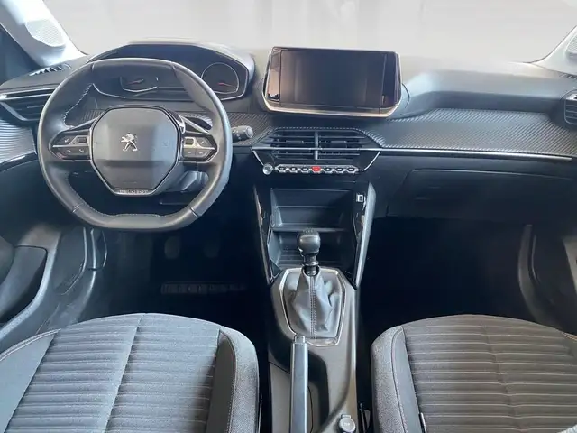 Peugeot 208 view 6