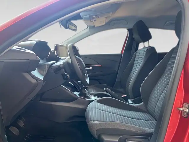 Peugeot 208 view 7
