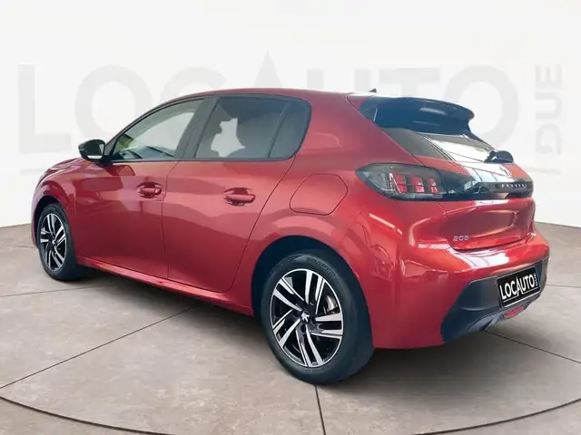 Peugeot 208 view 5