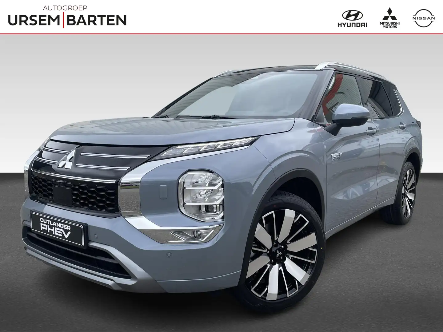 Mitsubishi Outlander 2.4 PHEV Instyle+ Van € 64.745,- voor € 62.730,- Grijs - 1