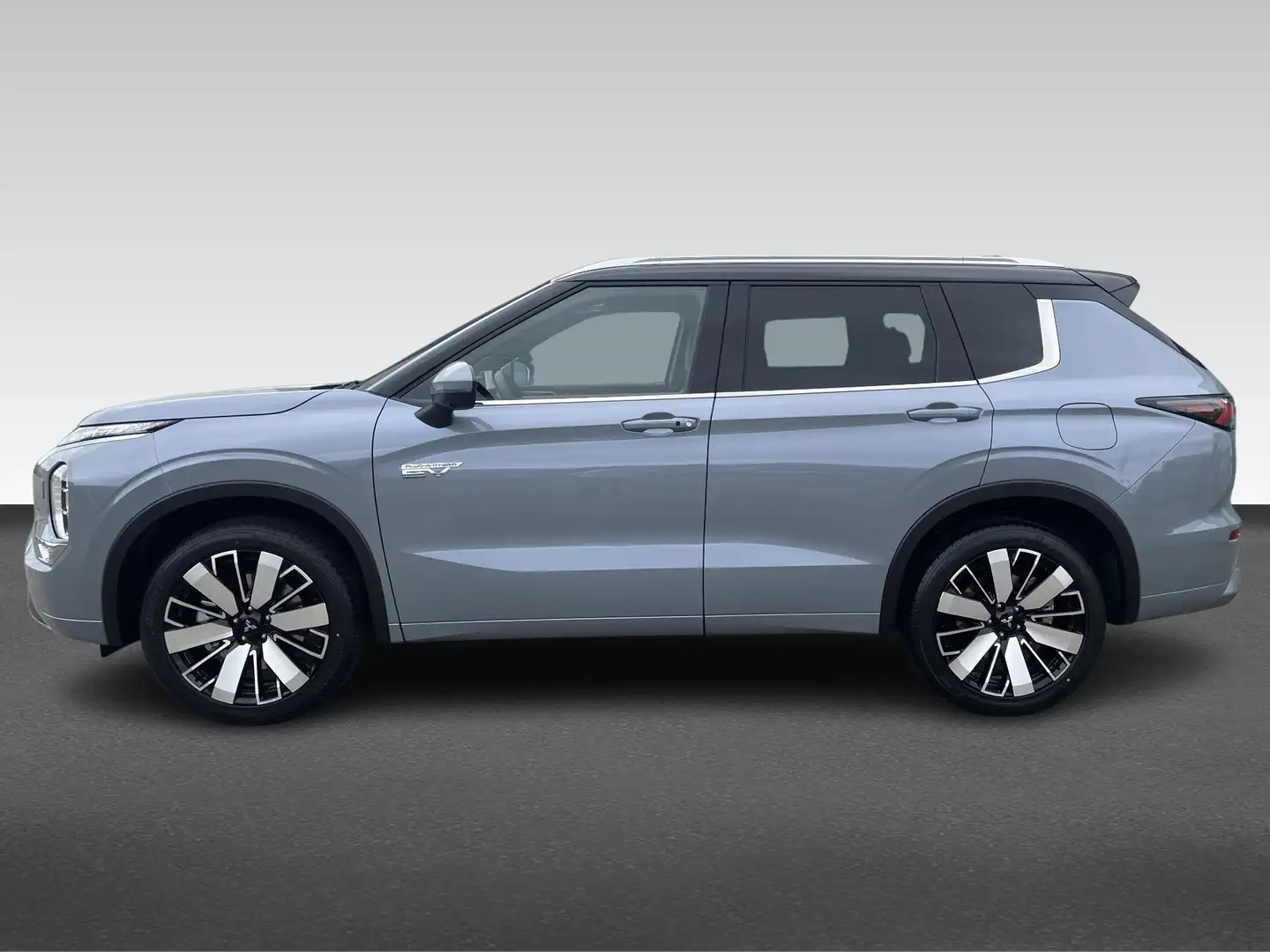 Mitsubishi Outlander 2.4 PHEV Instyle+ Van € 64.745,- voor € 62.730,- Grijs - 2