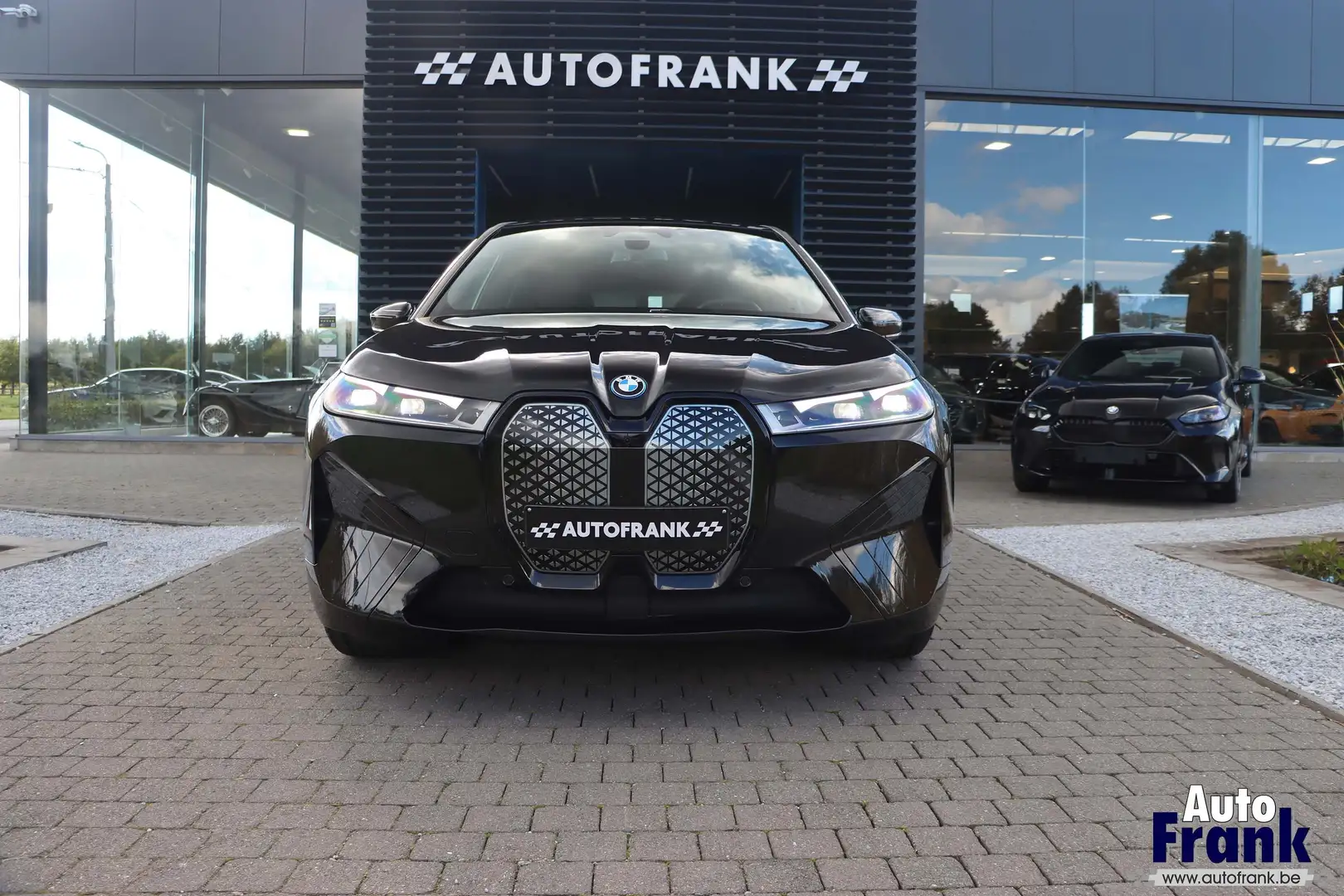 BMW iX 50 / M-SPORT / LUCHTVER / PANO  / TREKHK / MEMO Noir - 2