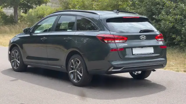 Hyundai I30 view 4