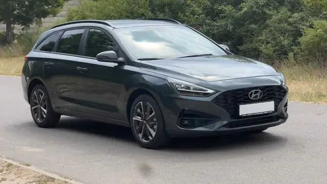 Hyundai I30 view 3