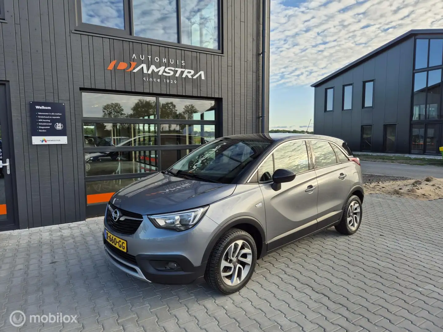 Opel Crossland X 1.2 Turbo 110pk Innovation|Airco|Cruise|Navi|Trekh Grijs - 1