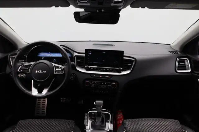 Kia Ceed view 2