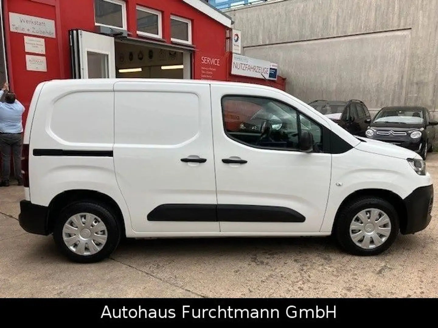 Citroen Berlingo KaWa Club L1 BlueHDI 100 Weiß - 1