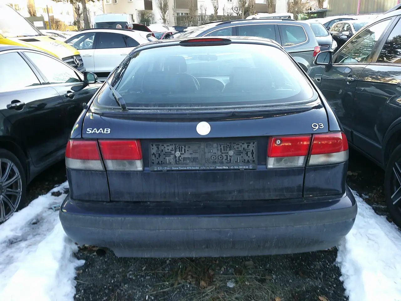 Saab 9-3 2.0i, foto 3