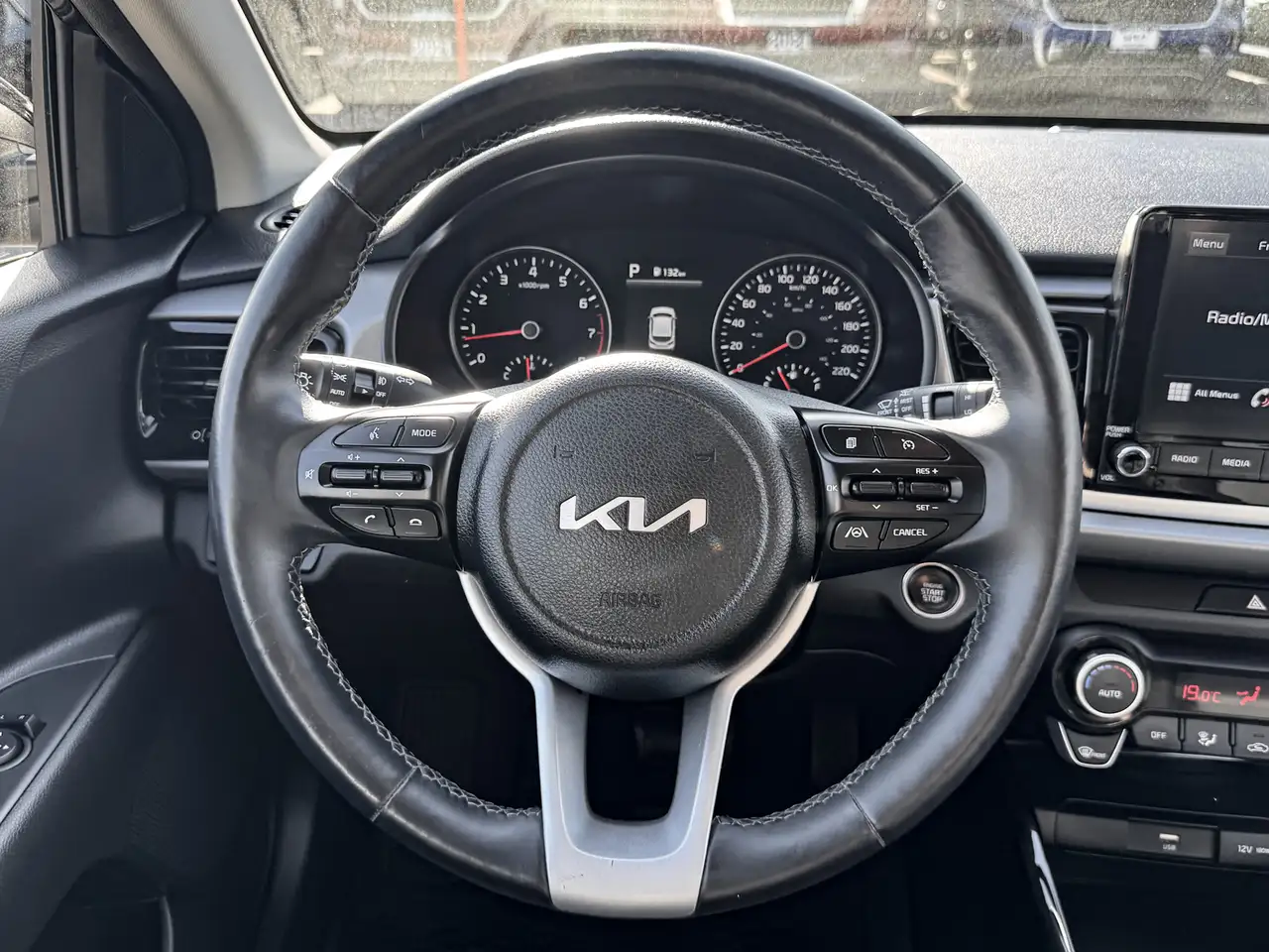 Kia Rio снимка Kia Rio