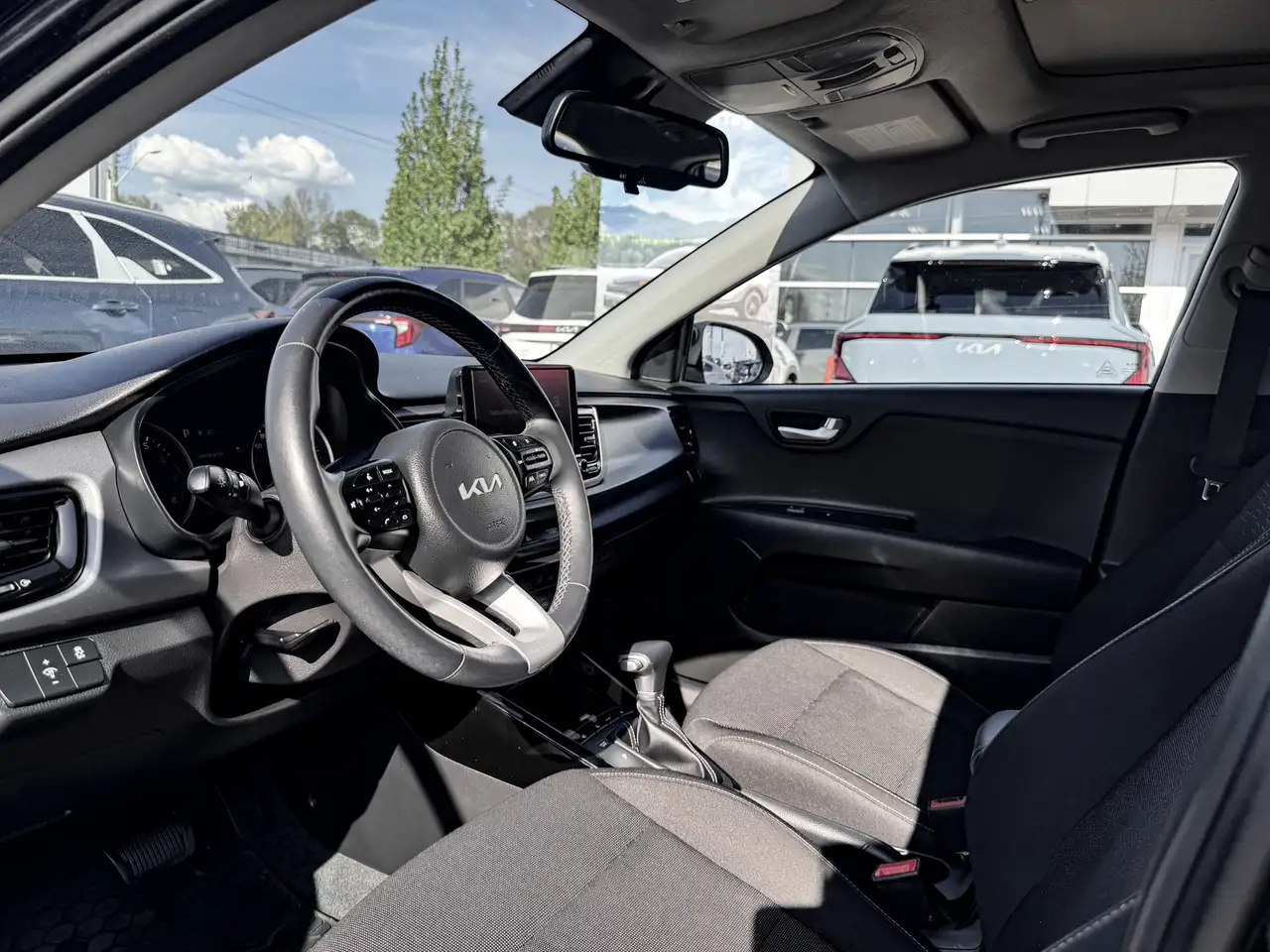 Kia Rio снимка Kia Rio