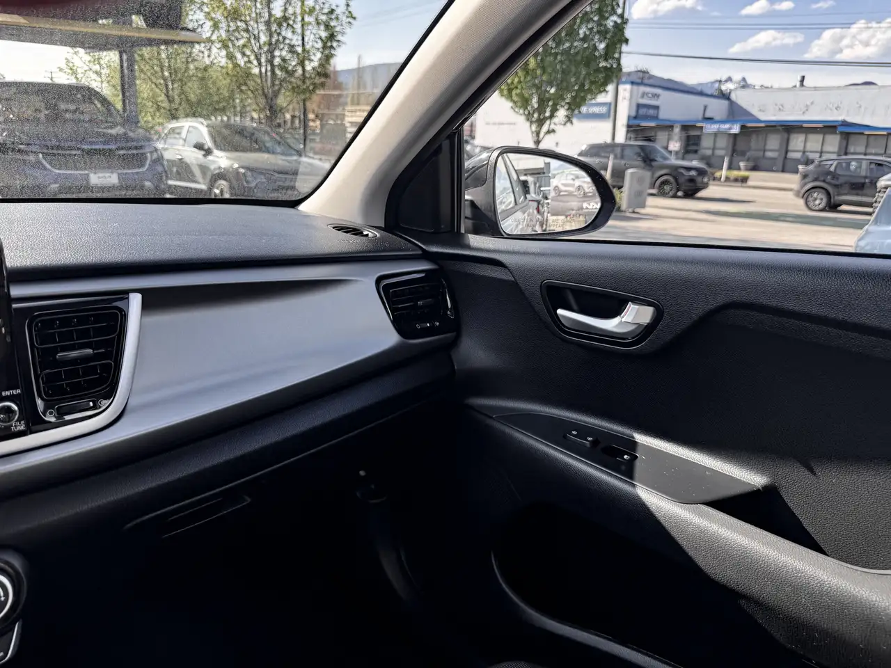 Kia Rio снимка Kia Rio