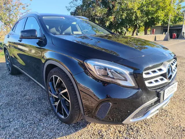Mercedes-Benz GLA 180 180 Premium AUTOMATICA
