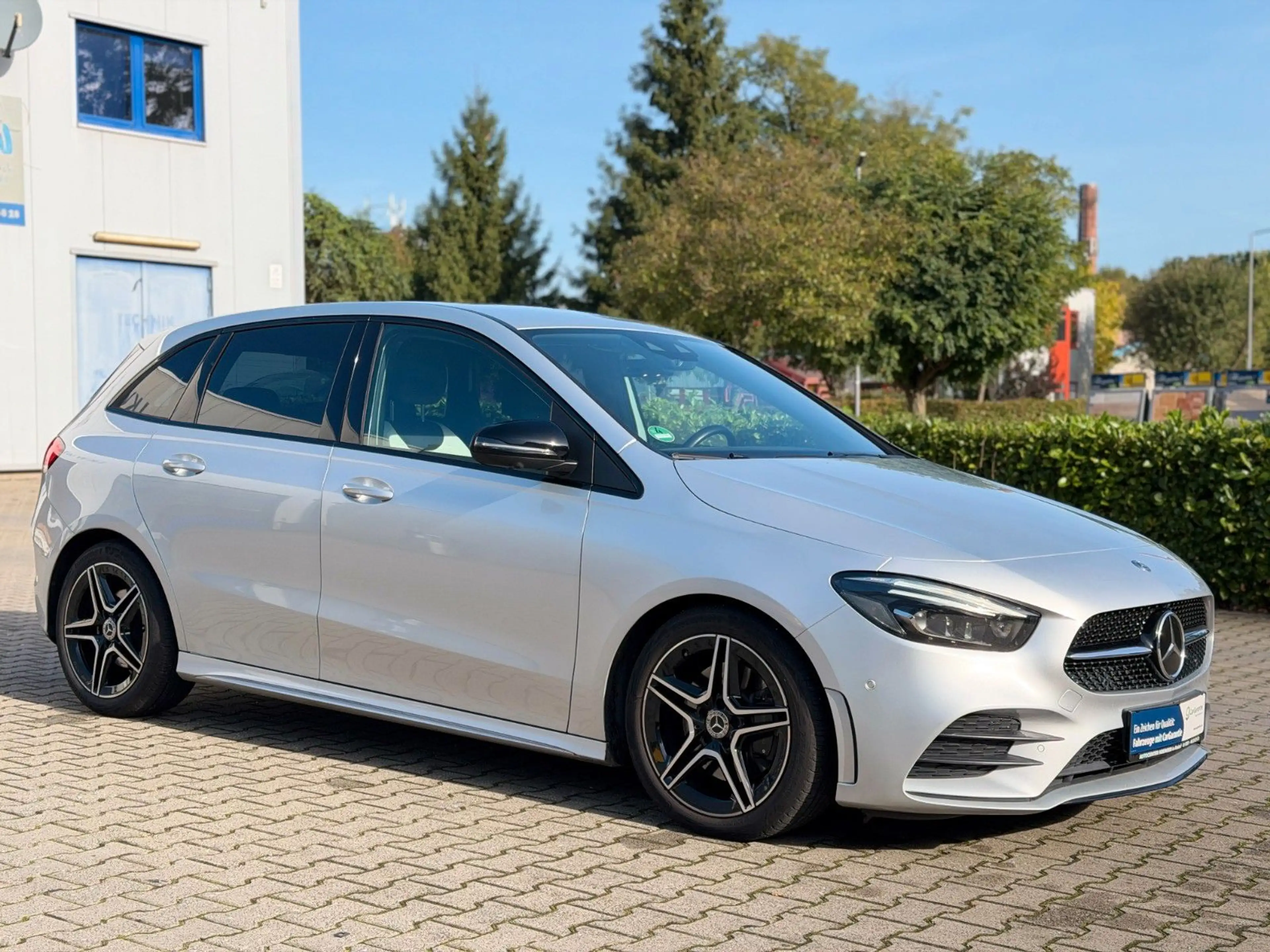 Mercedes-Benz B 220 4Matic Amg Line*360°*Distronic+*LED*MBUX*