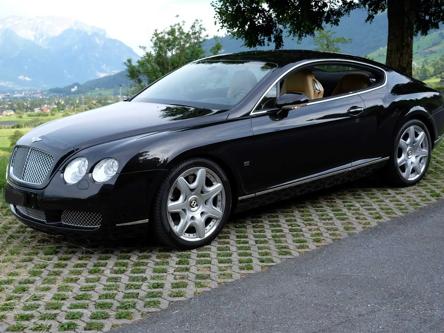 Bentley Continental GT Mulliner-Version in schönster Farbkombination! Negru - 1
