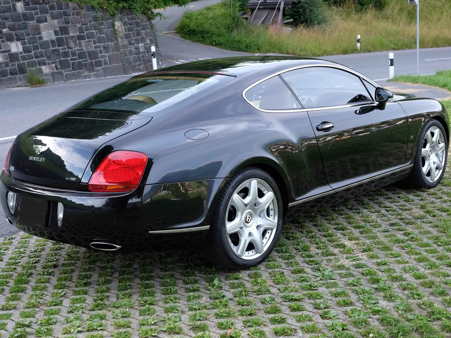 Bentley Continental GT Mulliner-Version in schönster Farbkombination! Чорний - 2