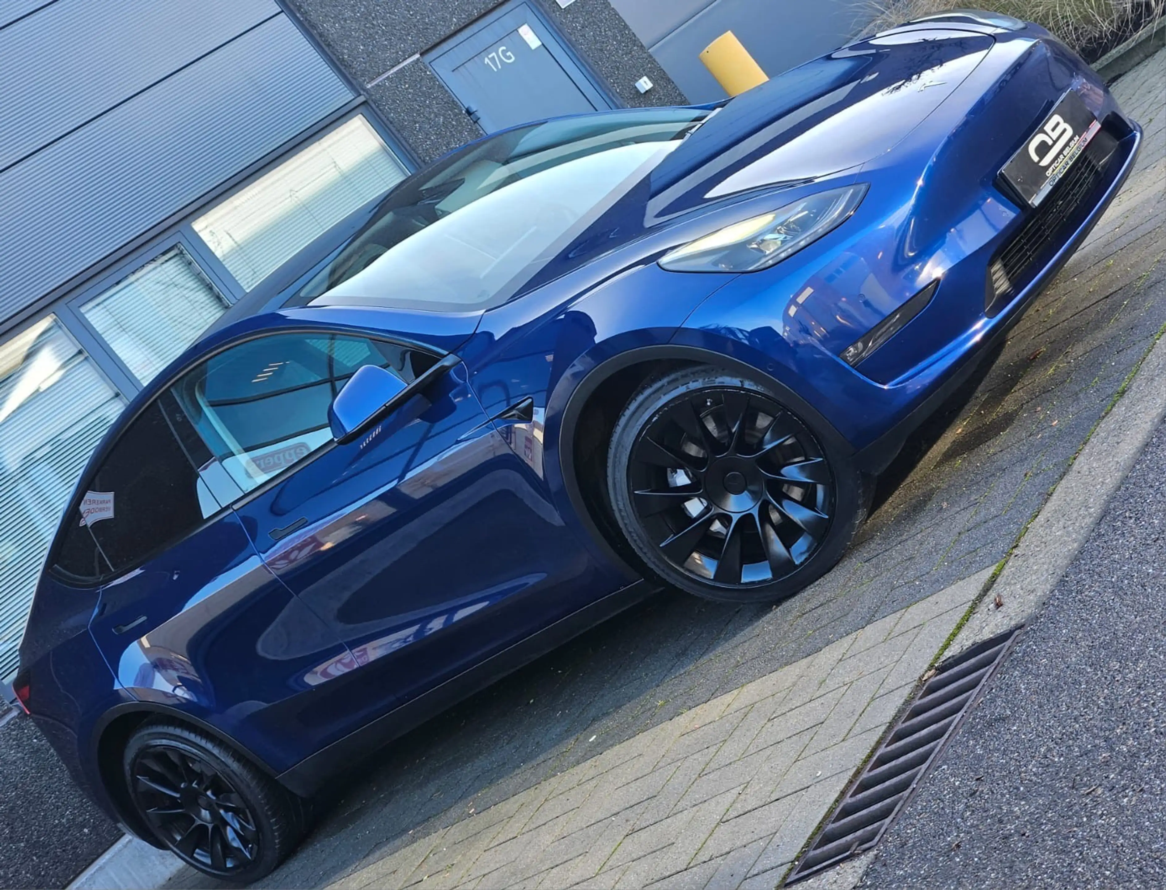 Tesla Model Y *** Long Range - 1 Owner - 514 Hp - BTW/TVA *** — photo 5