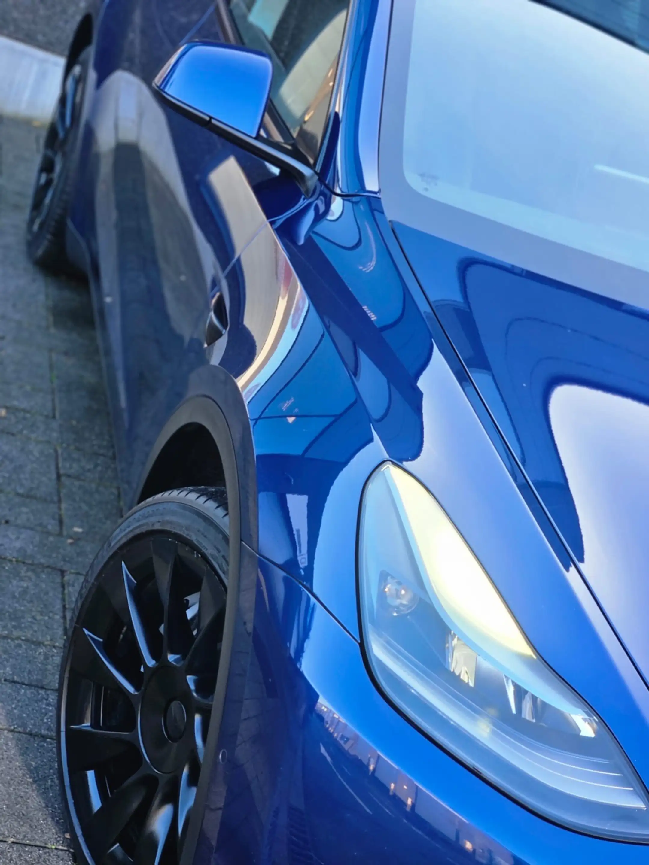Tesla Model Y *** Long Range - 1 Owner - 514 Hp - BTW/TVA *** — photo 8