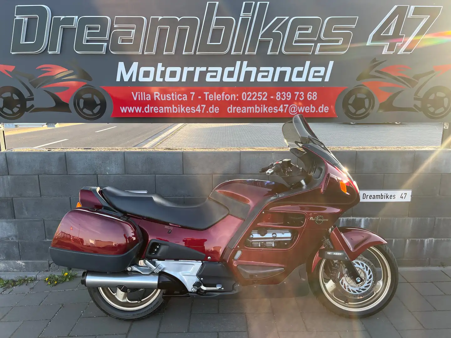 Honda ST 1100 ABS**CBS**TRC**PAN EUROPEAN**KOFFER**TOP ZUSTAND** Rot - 1