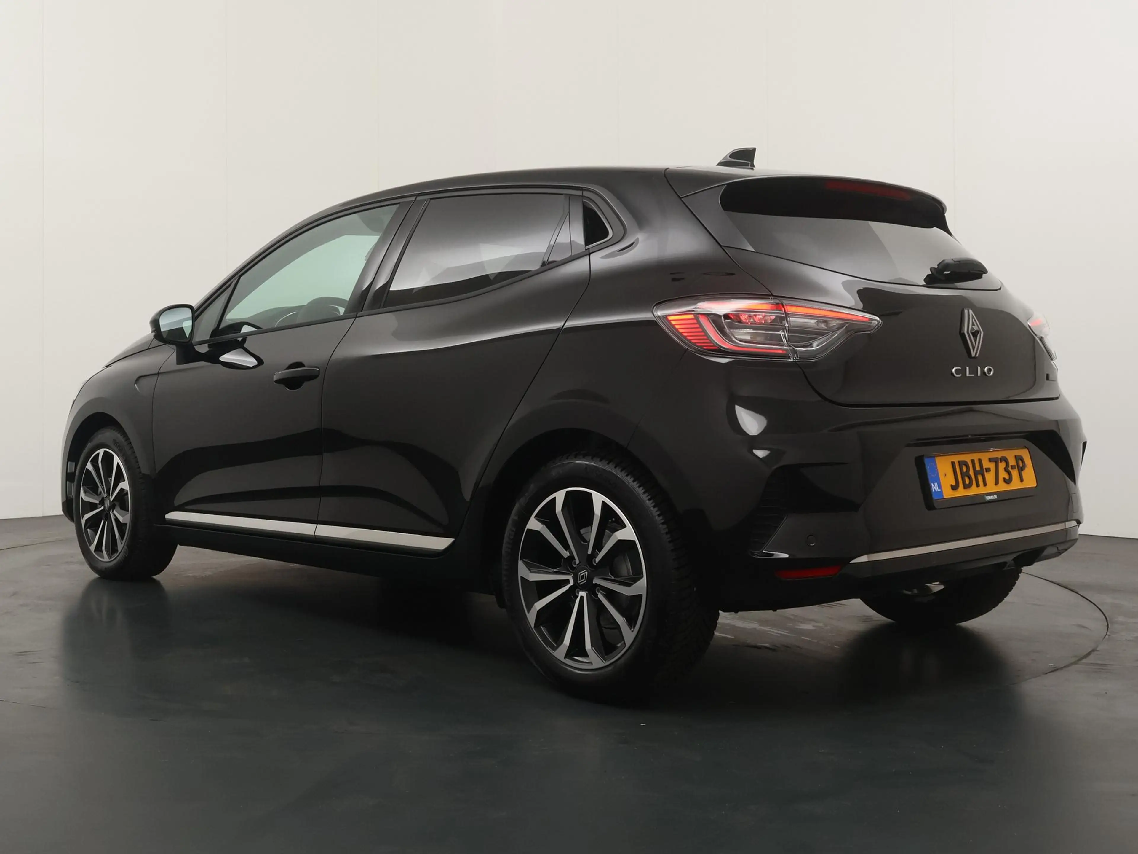 Renault Clio techno full hybrid E-Tech 145 | Groot Navigatie | — photo 9