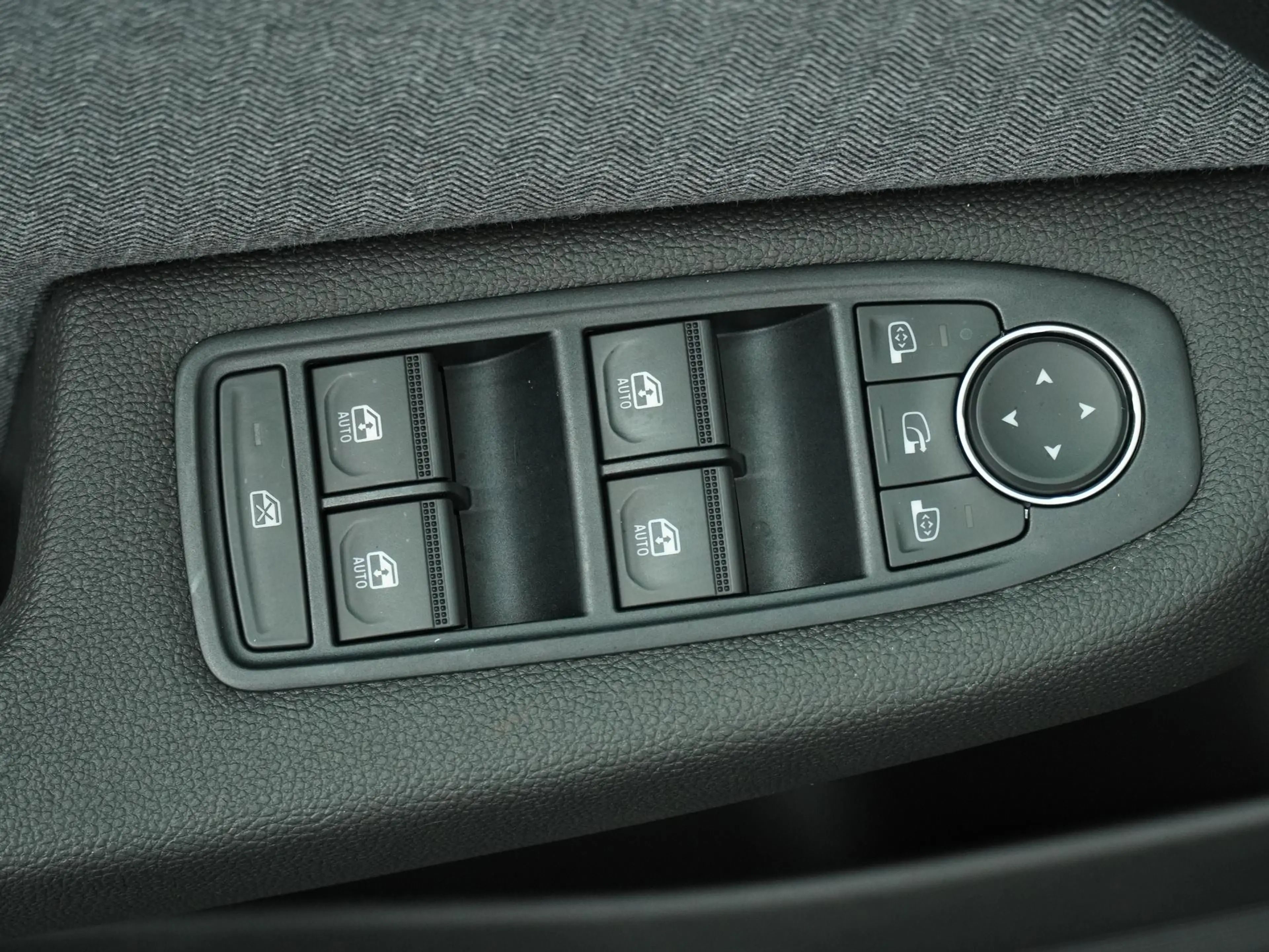 Renault Clio techno full hybrid E-Tech 145 | Groot Navigatie | — photo 7