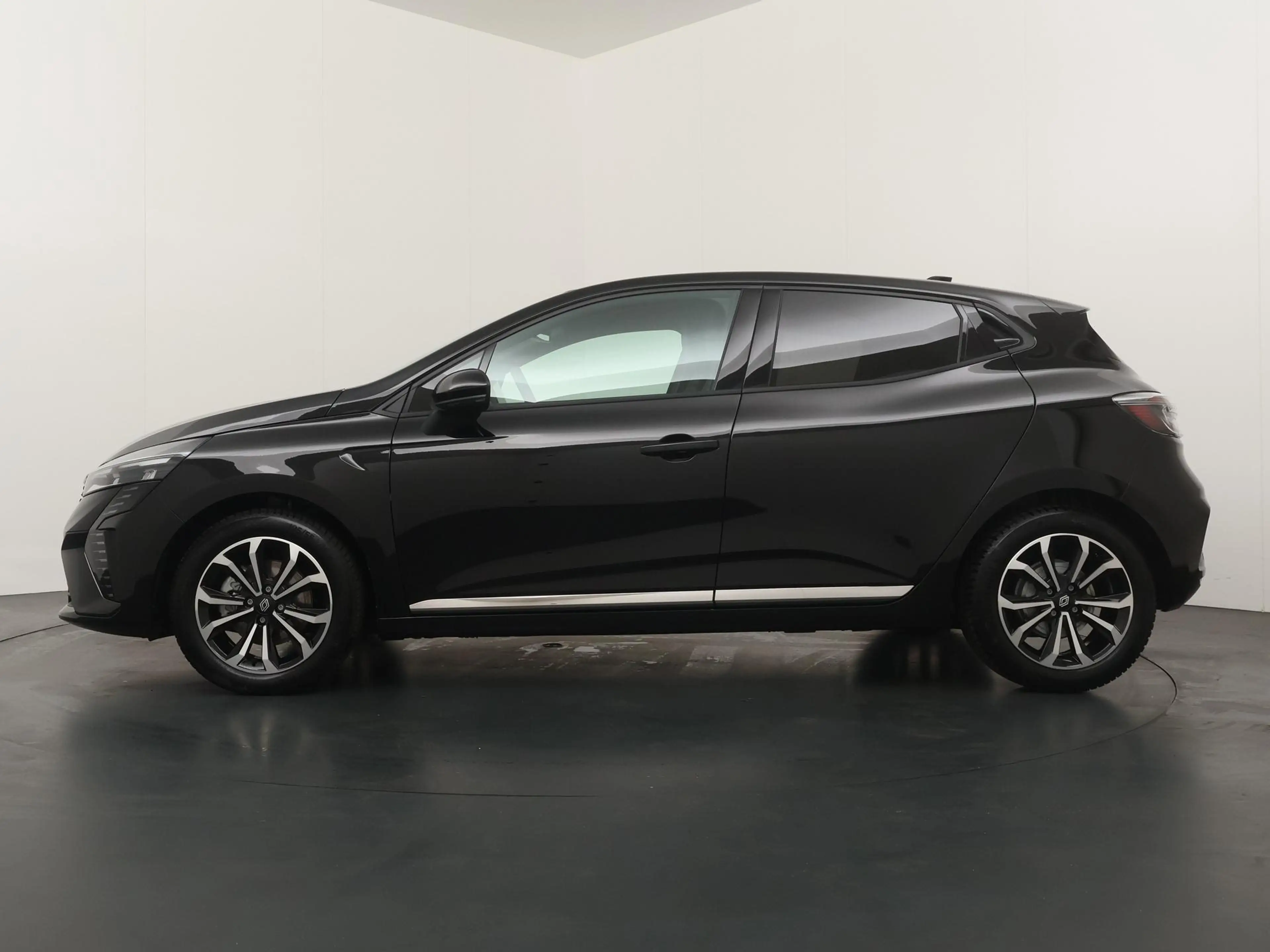 Renault Clio techno full hybrid E-Tech 145 | Groot Navigatie | — photo 3