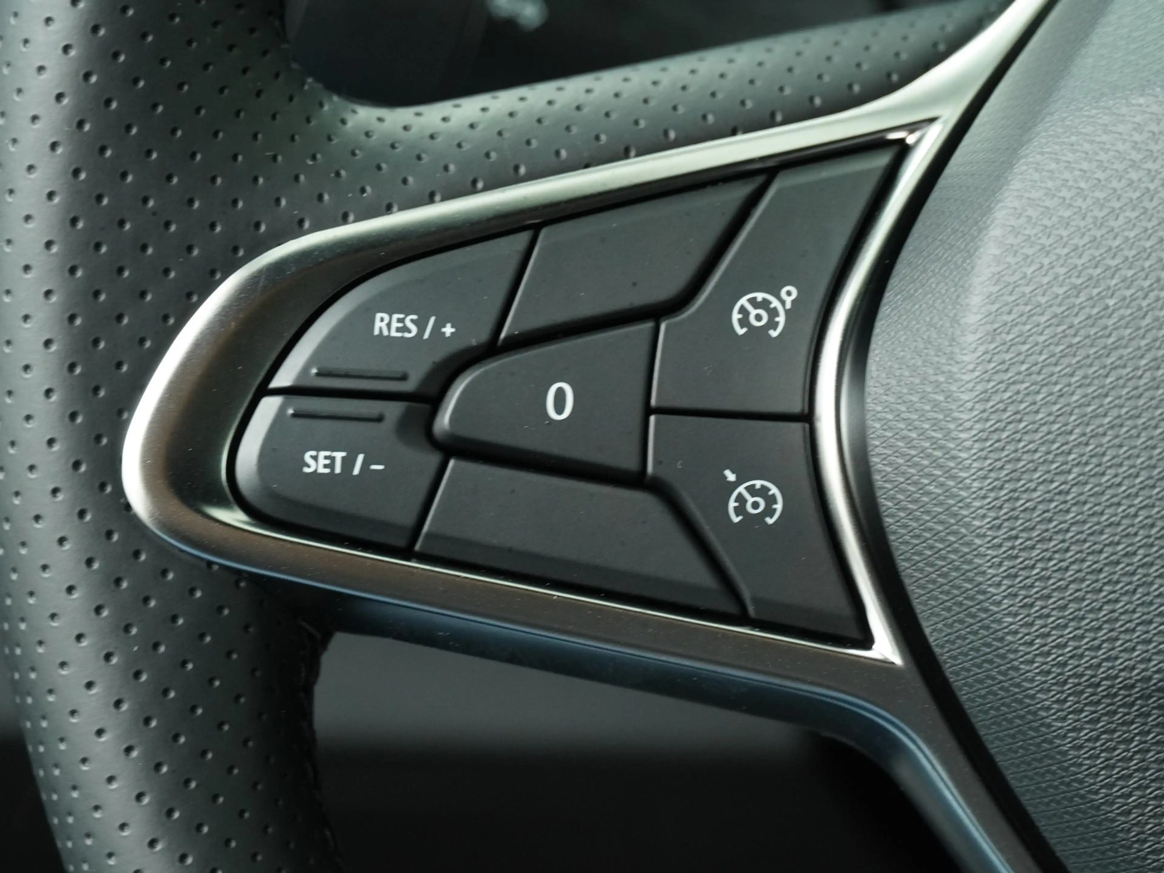 Renault Clio techno full hybrid E-Tech 145 | Groot Navigatie | — photo 13